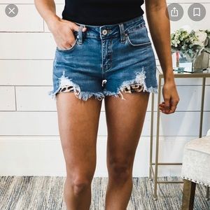 Women’s KanCan Leopard Print Short